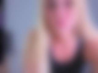EmilyLion7's Live Sex Cam Show