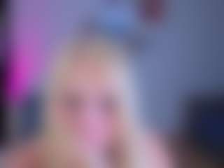 Live cam show with EmilyLion7 - Normal on Camsoda