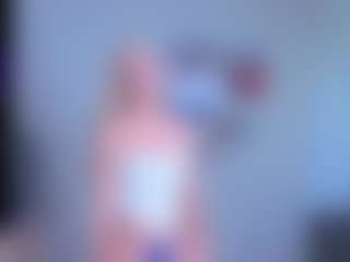 EmilyLion7's Live Sex Cam Show