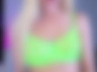 EmilyLion7's Live Sex Cam Show