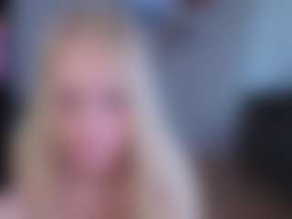 Live cam show with EmilyLion7 - Public on slutload
