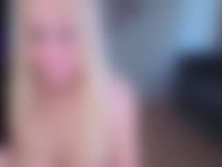 EmilyLion7's Live Sex Cam Show