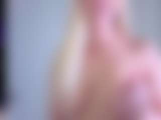 EmilyLion7's Live Sex Cam Show