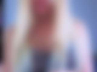 Live cam show with EmilyLion7 - Blue Eyes on madthumbs
