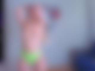 Live cam show with EmilyLion7 - Handjob on Latina Girls