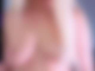 EmilyLion7's Live Sex Cam Show