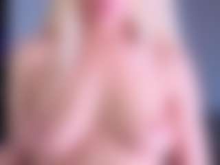 EmilyLion7's Live Sex Cam Show