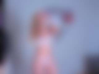 Live cam show with EmilyLion7 - Handjob on xxxlivecams.org