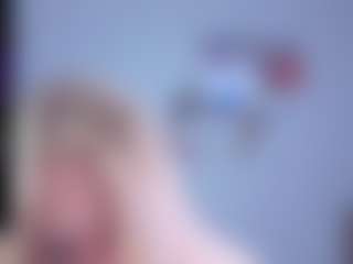 EmilyLion7's Live Sex Cam Show