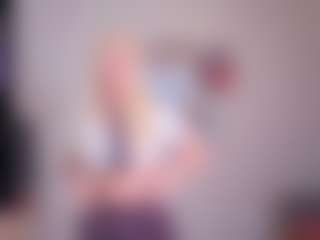 Live cam show with EmilyLion7 - Blue Eyes on Camsoda