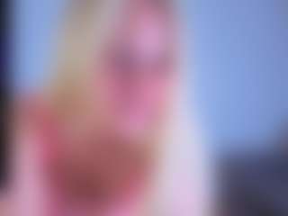 EmilyLion7's Live Sex Cam Show