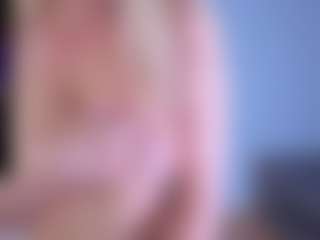 EmilyLion7's Live Sex Cam Show