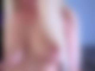 EmilyLion7's Live Sex Cam Show