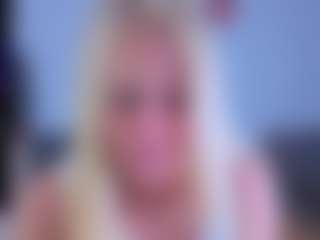 EmilyLion7's Live Sex Cam Show