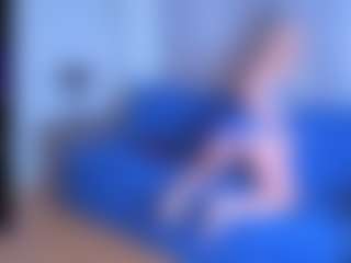 EmilyLion7's Live Sex Cam Show