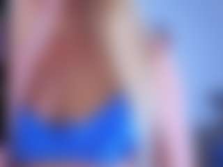 EmilyLion7's Live Sex Cam Show