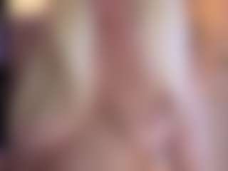 EmilyLion7's Live Sex Cam Show