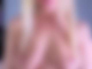 EmilyLion7's Live Sex Cam Show