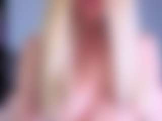Live cam show with EmilyLion7 - Blonde Hair on Camsoda Late Night