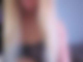 Live cam show with EmilyLion7 - Blue Eyes on camwithhim.com