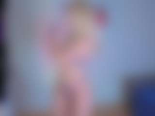 EmilyLion7's Live Sex Cam Show