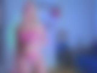 Live cam show with EmilyLion7 - Blonde Hair on Camsoda