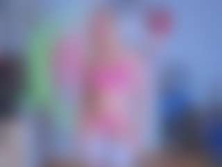 EmilyLion7's Live Sex Cam Show