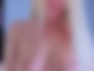 EmilyLion7's Live Sex Cam Show