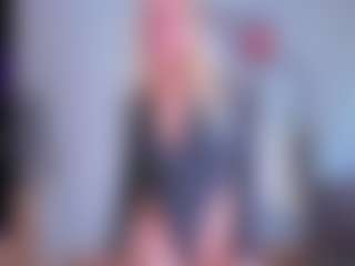 Live cam show with EmilyLion7 - Handjob on Camversity