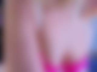 EmilyLion7's Live Sex Cam Show