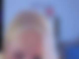 EmilyLion7's Live Sex Cam Show