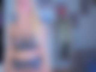 Live cam show with EmilyLion7 - Average on StripNow