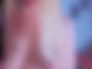 EmilyLion7's Live Sex Cam Show