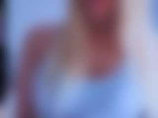 EmilyLion7's Live Sex Cam Show