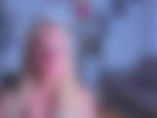 EmilyLion7's Live Sex Cam Show