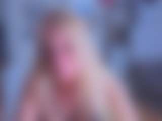 EmilyLion7's Live Sex Cam Show