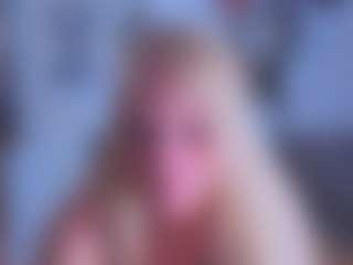 EmilyLion7's Live Sex Cam Show