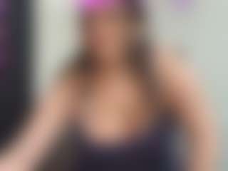 Live cam show with isabellaagarcia - Middle Aged on Camming Site