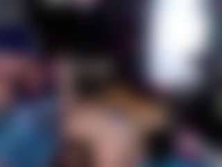 lovecoupleqc's Live Sex Cam Show
