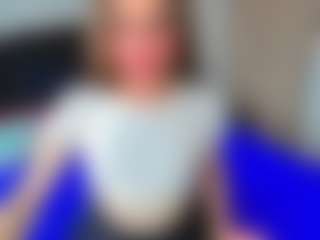 Live cam show with AishaSofia - Tease on Camsoda