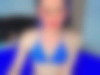 Live cam show with AishaSofia - Smoking on Fling VIP Chat