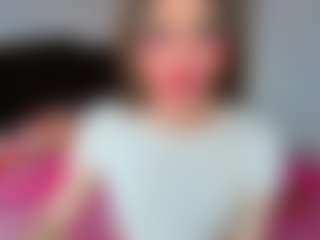 Live cam show with AishaSofia - Dirty Talk on madthumbs