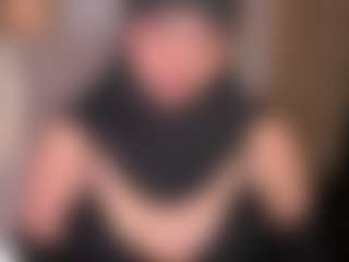 Live cam show with Dalilaaa - Nipple Piercings on CSO-WL