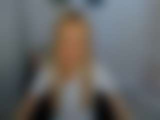 Live cam show with MidnightAura - Hazel Eyes on hrnylive.com