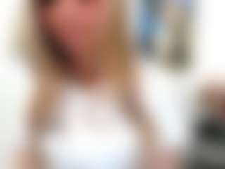 Live cam show with MidnightAura - Thin on Camsoda