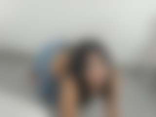 Live cam show with riiby - Brown Hair on live18s.com
