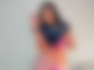 Live cam show with riiby - Brown Hair on CamwithHer