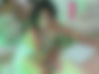 Live cam show with riiby - Morena on Milf Play