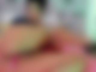 Live cam show with riiby - Striptease on SquirtSoMuch