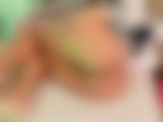 Live cam show with riiby - Erotic Dance on madthumbs